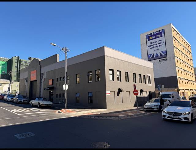1,239M² WAREHOUSE TO LET IN CAPE TOWN CITY CENTRE